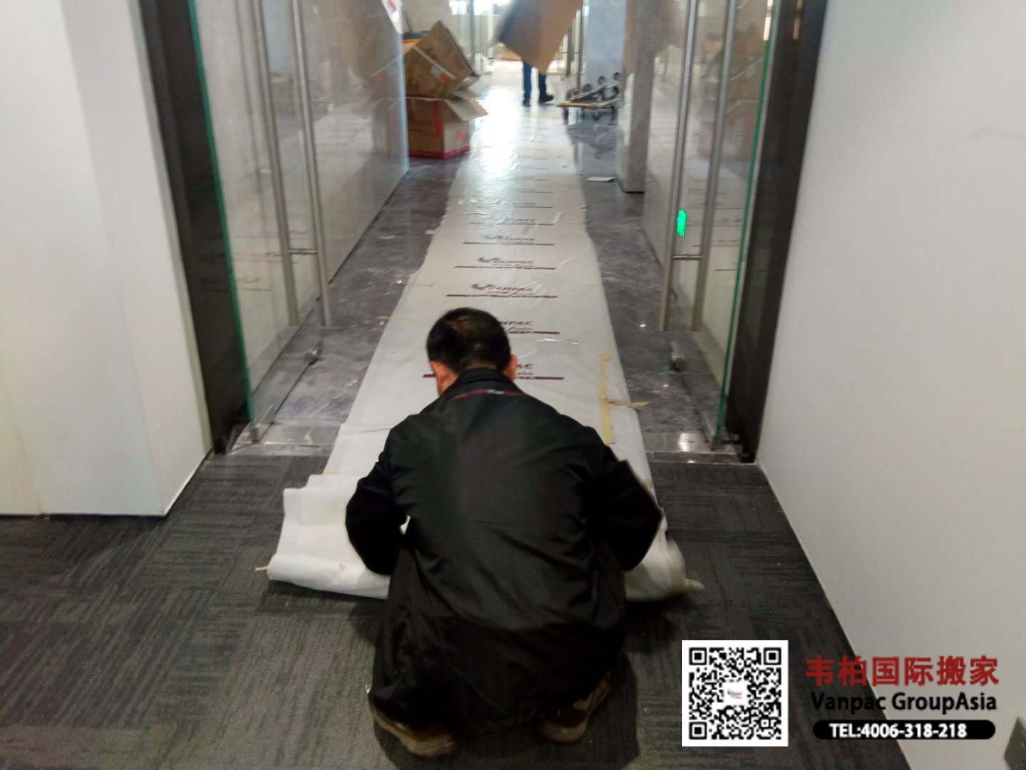 地面做地面保护中